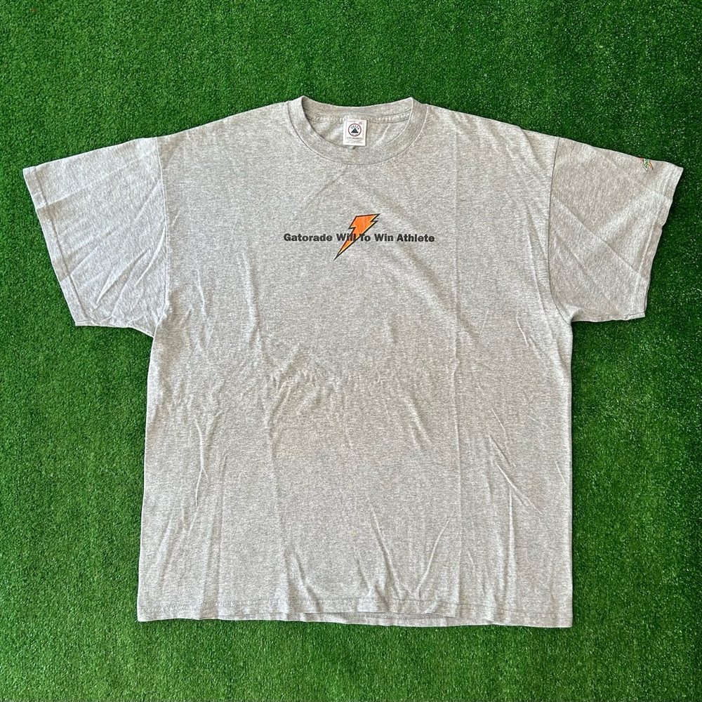 Vintage Y2K Gatorade “Will to Win Athlete” Graphic Tee Shirt
